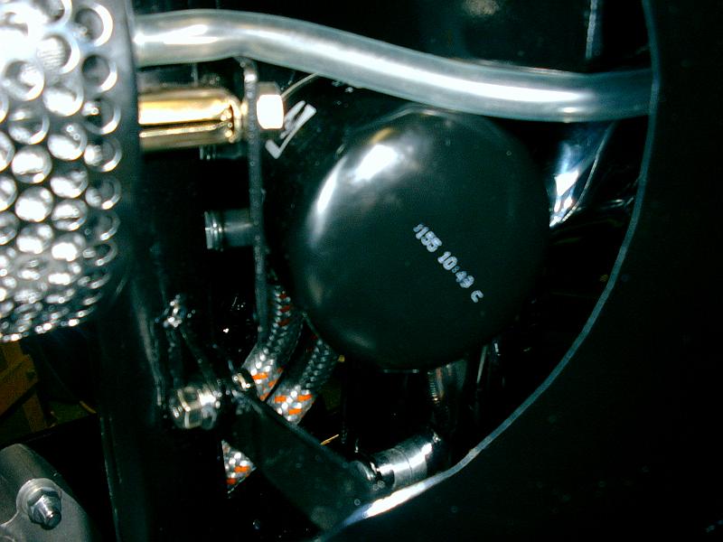 PICT0008_4.JPG - engine oil filter selfmade